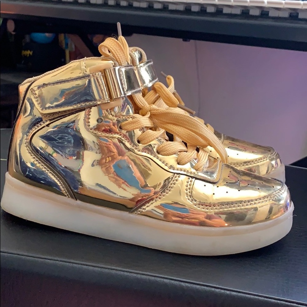 Light up shoes